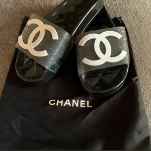 Black and white slides/sandals. Size 8